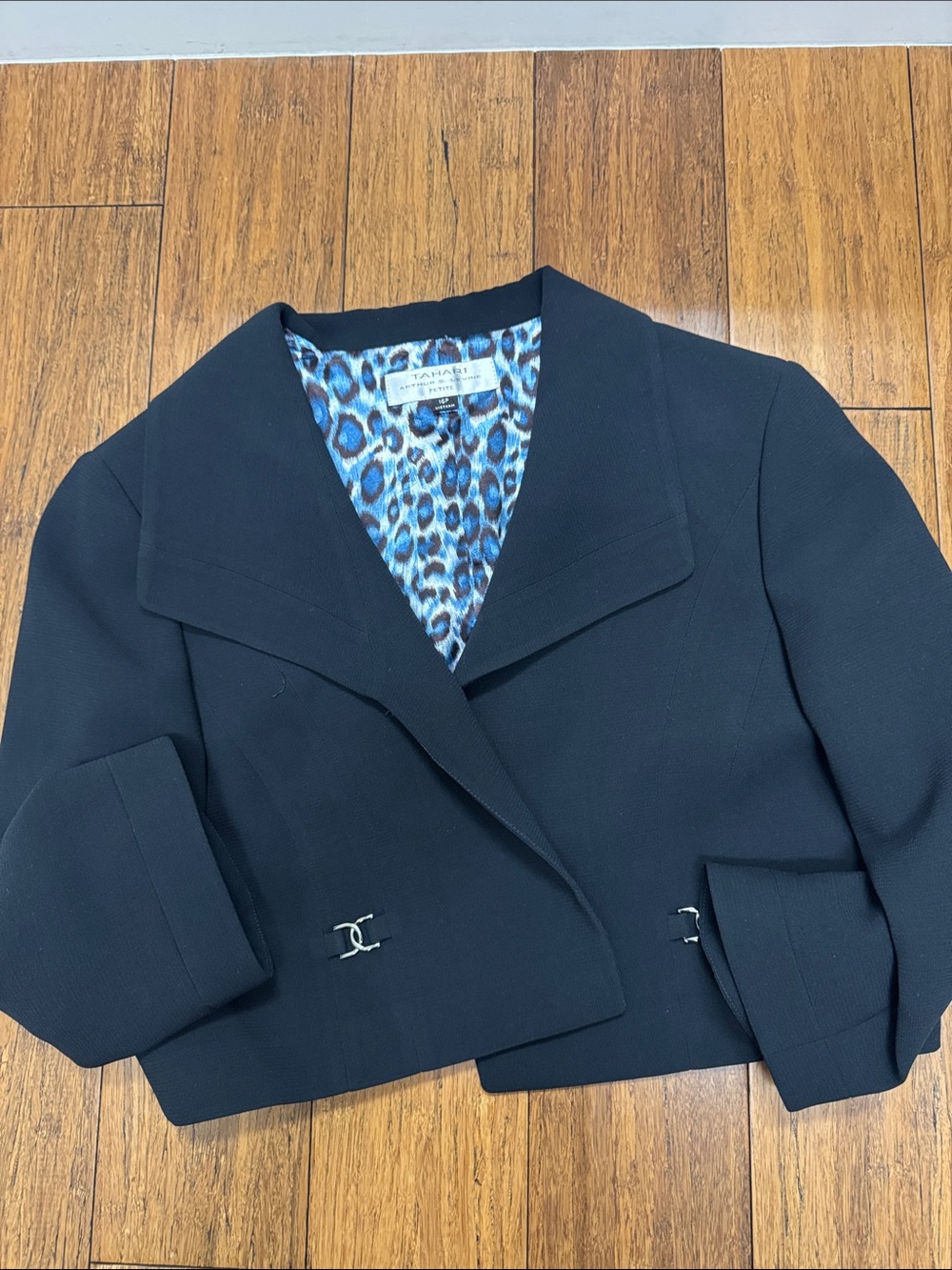 Tahari deep navy blue Cropped Blazer with Blue Leopard Lining